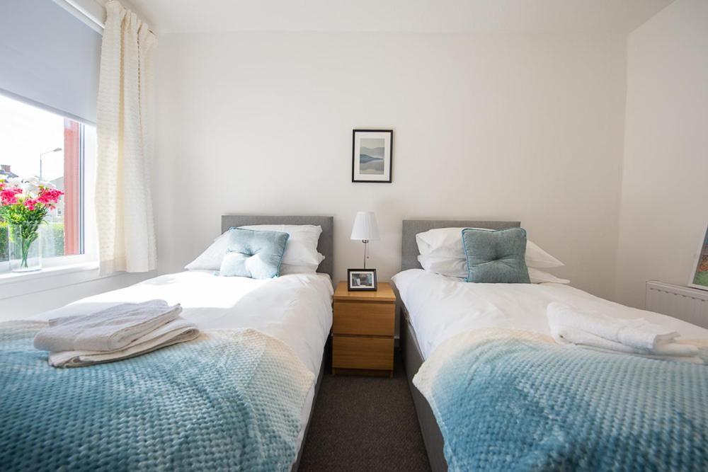 Premier - Ashgrove Apartment Coatbridge Eksteriør billede