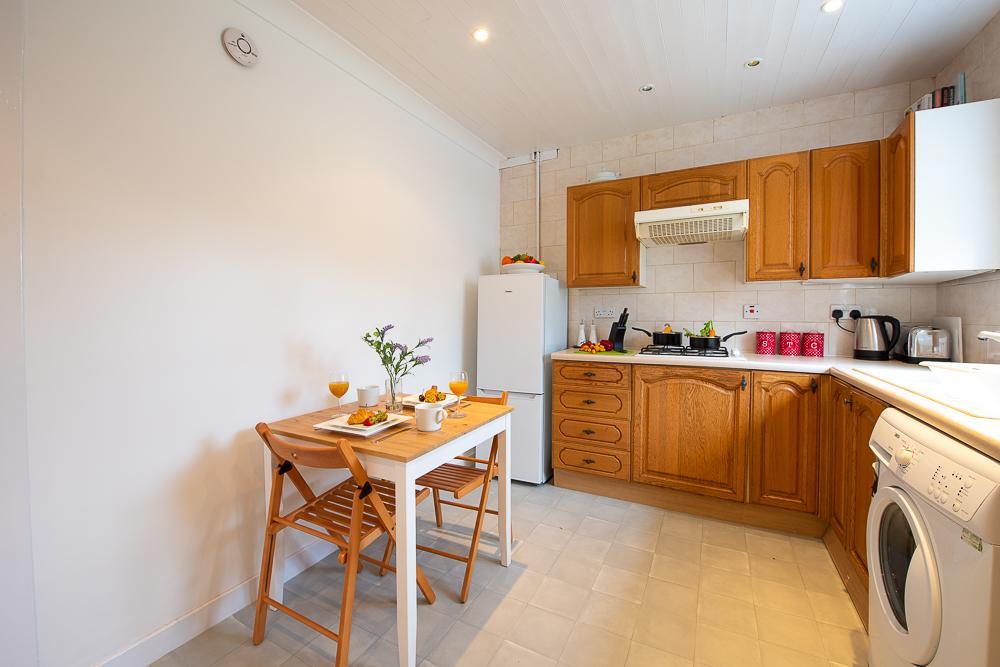 Premier - Ashgrove Apartment Coatbridge Eksteriør billede