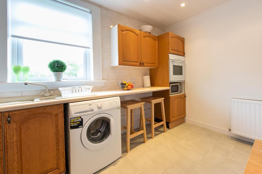 Premier - Ashgrove Apartment Coatbridge Eksteriør billede