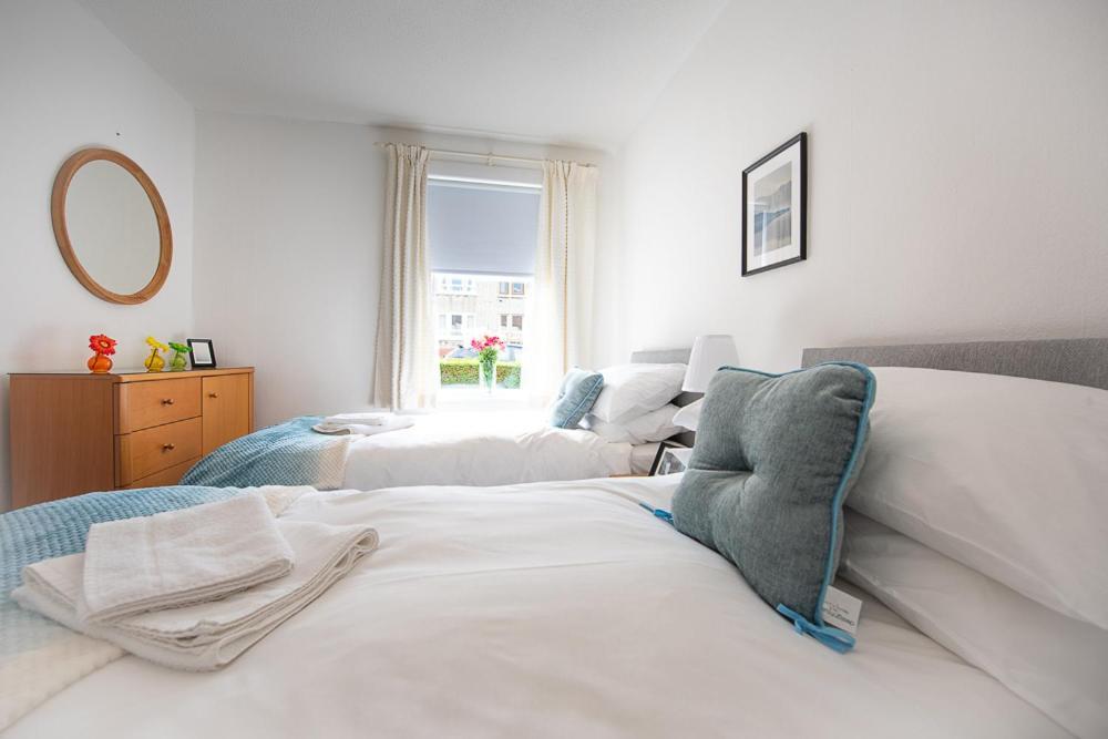 Premier - Ashgrove Apartment Coatbridge Eksteriør billede